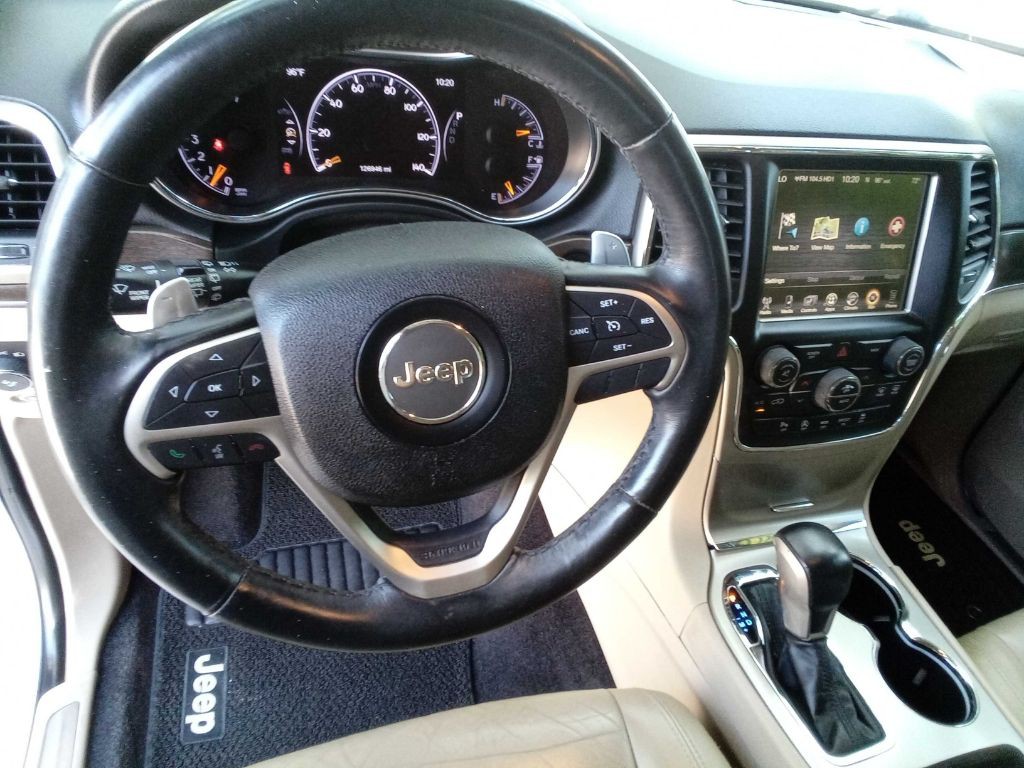 2017 Jeep Grand Cherokee Image 23