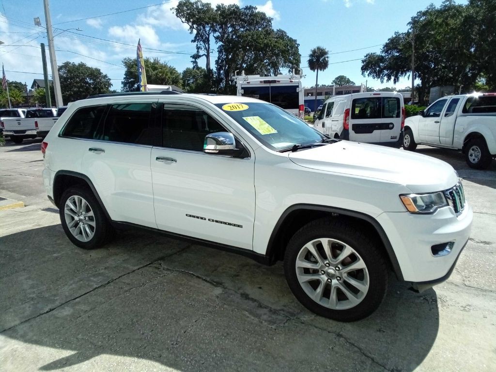 2017 Jeep Grand Cherokee Image 14
