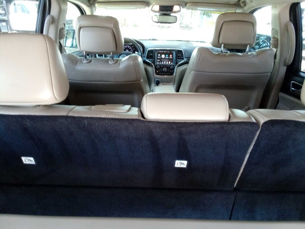 2017 Jeep Grand Cherokee Image 26