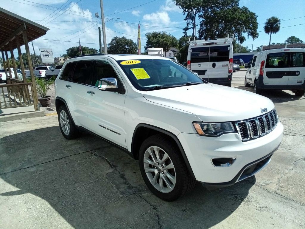 2017 Jeep Grand Cherokee Image 12