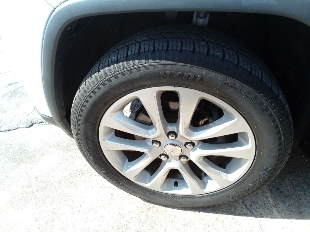 2017 Jeep Grand Cherokee Image 27