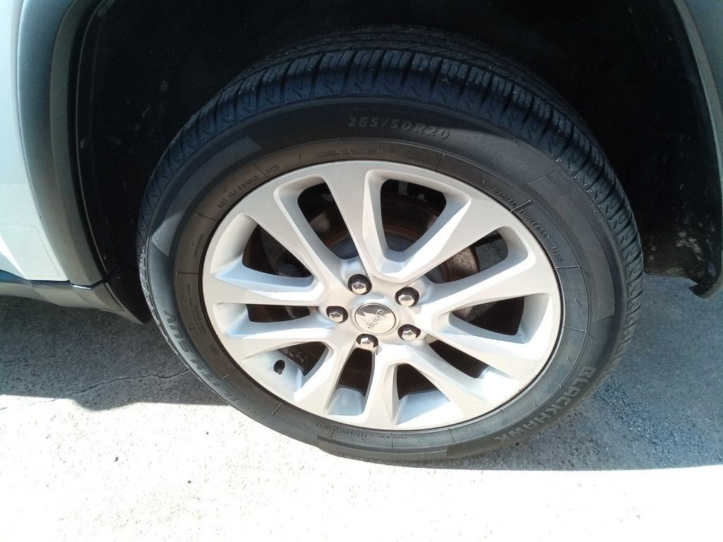 2017 Jeep Grand Cherokee Image 28