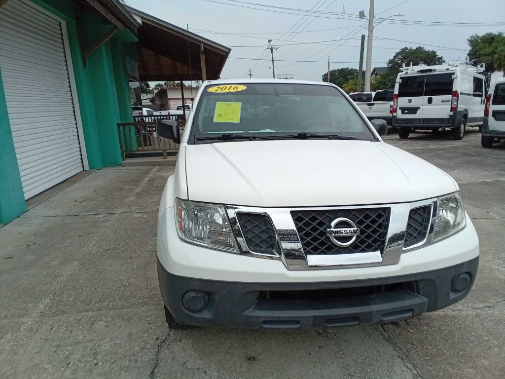 2016 Nissan Frontier Image 12