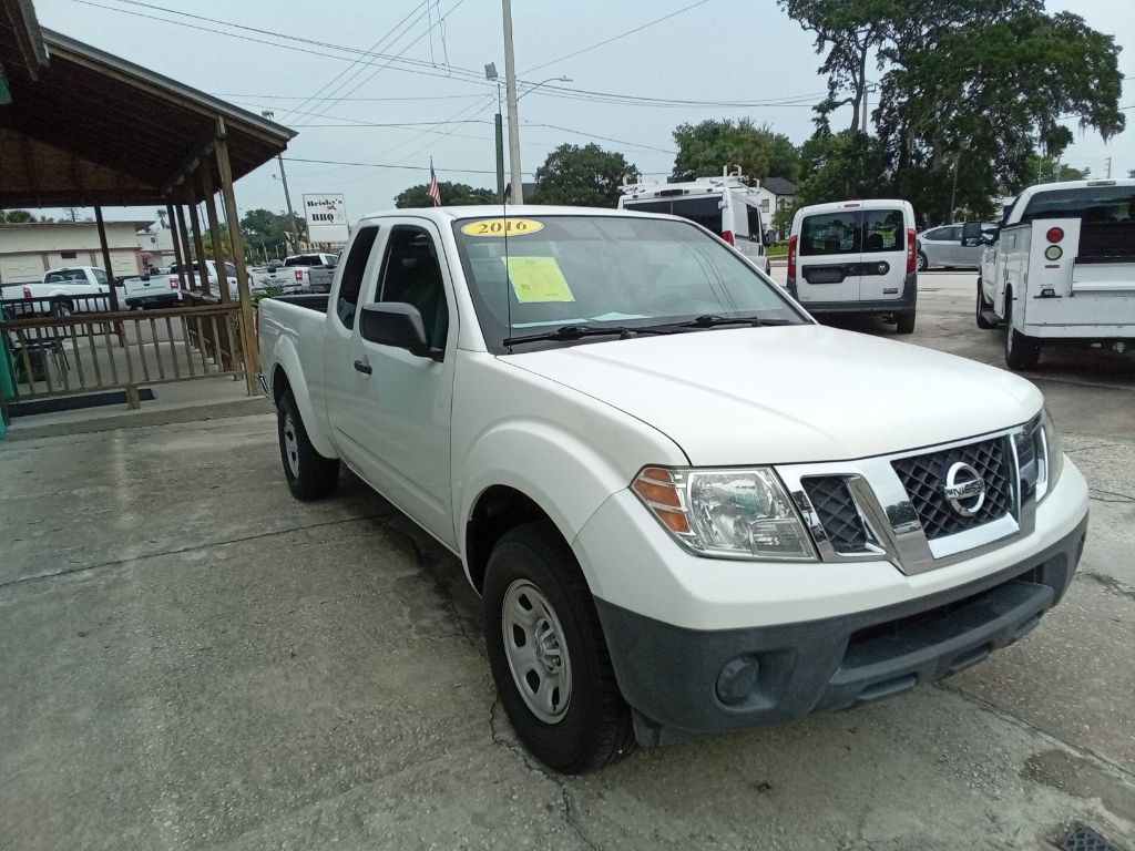2016 Nissan Frontier Image 13