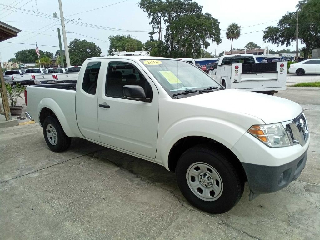 2016 Nissan Frontier Image 15