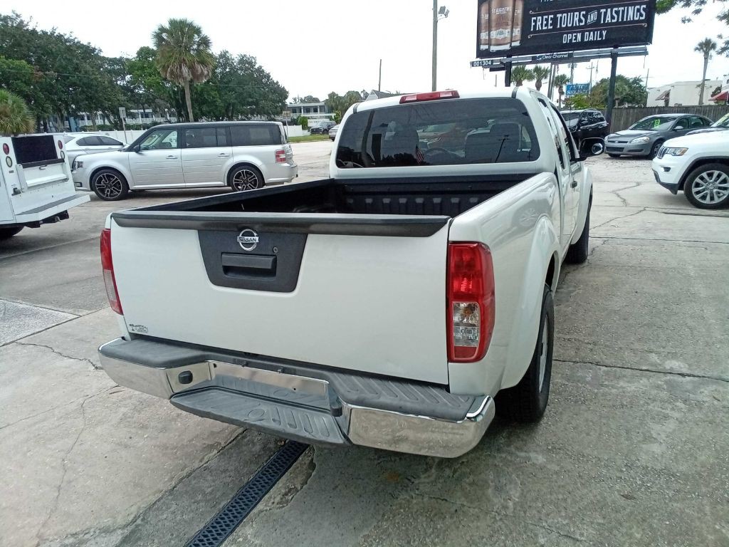 2016 Nissan Frontier Image 18