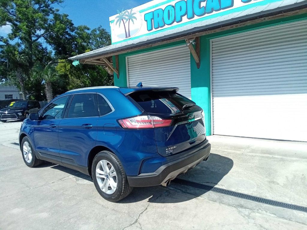 2020 Ford Edge Image 11