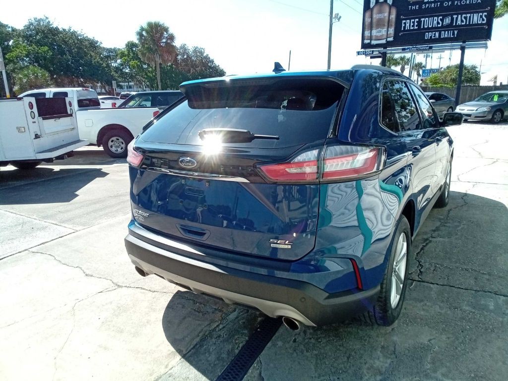 2020 Ford Edge Image 17