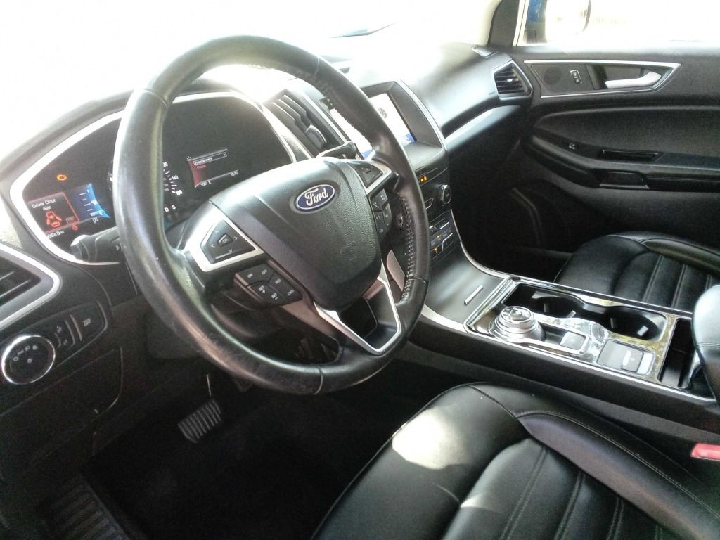 2020 Ford Edge Image 19