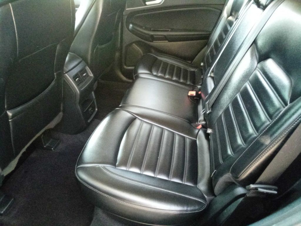 2020 Ford Edge Image 20