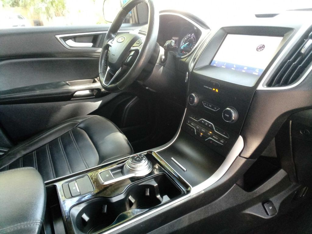 2020 Ford Edge Image 22
