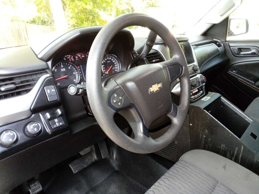 2017 Chevrolet Tahoe Image 17