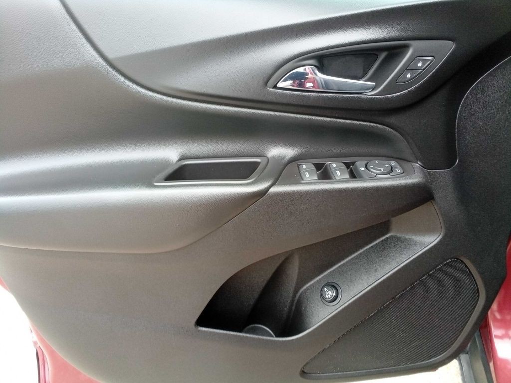 2019 Chevrolet Equinox Image 17