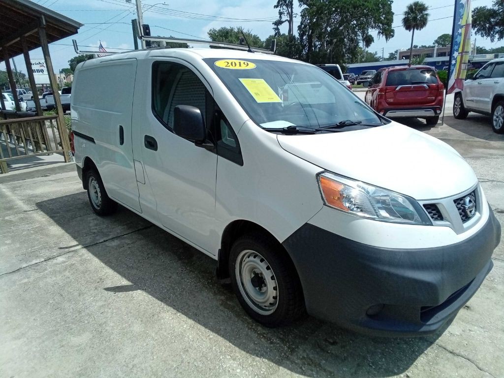 2019 Nissan NV200 Image 11