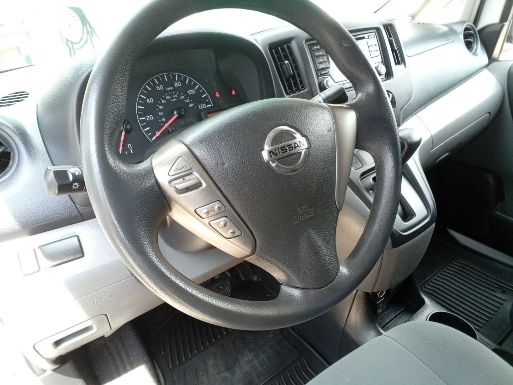 2019 Nissan NV200 Image 16