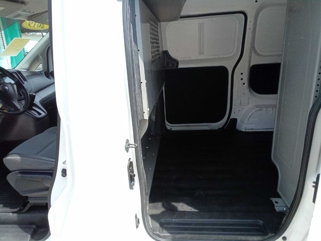 2019 Nissan NV200 Image 17