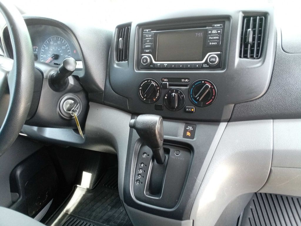 2019 Nissan NV200 Image 19