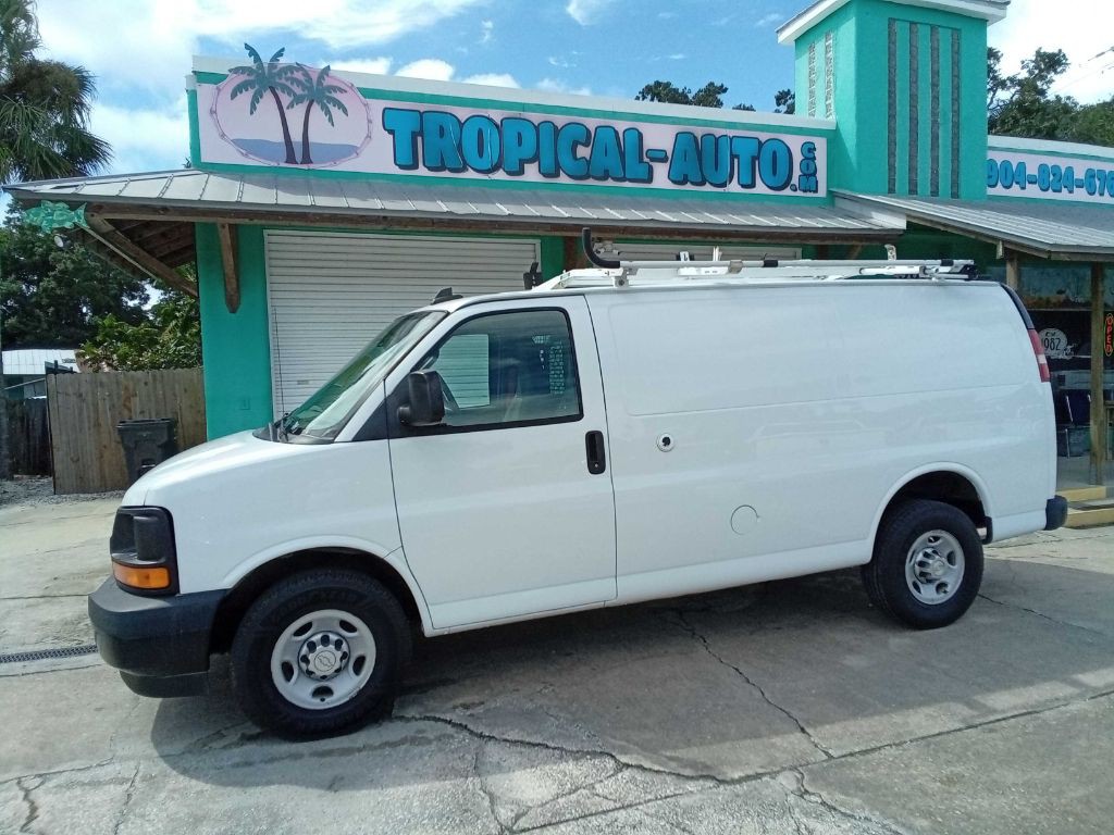 2017 Chevrolet Express Image 2