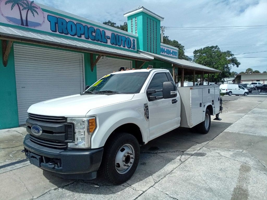 2017 Ford F-350 Image 2