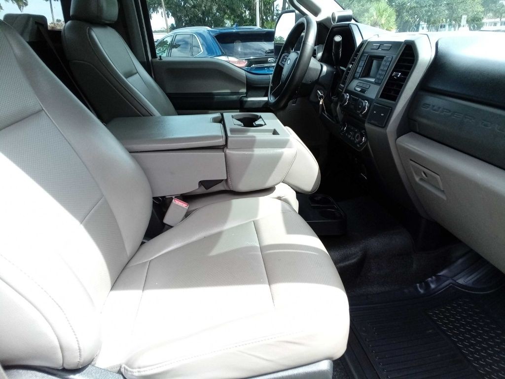 2017 Ford F-350 Image 22