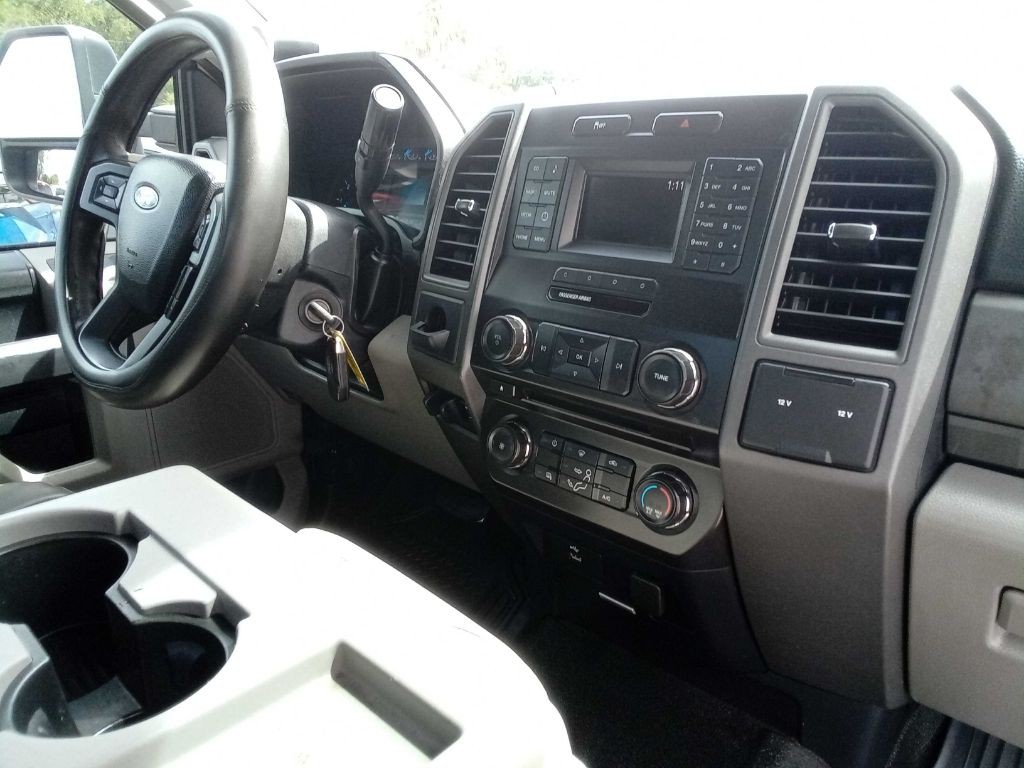 2017 Ford F-350 Image 23