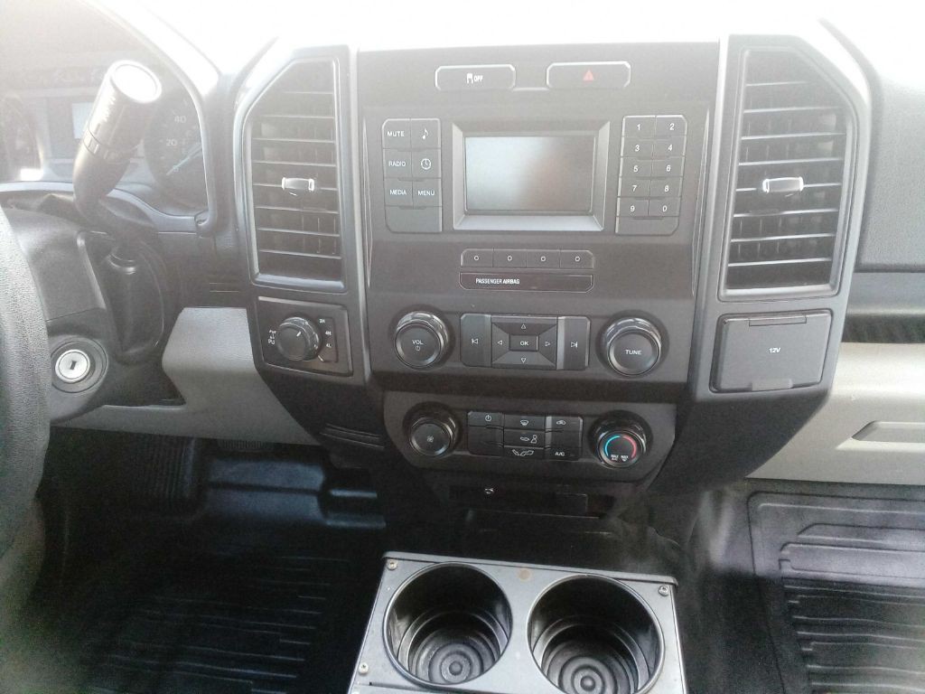 2017 Ford F-150 Image 19