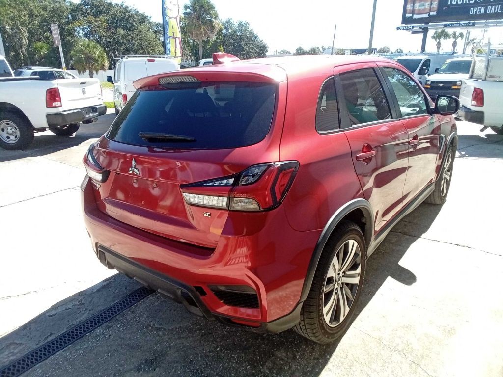 2020 Mitsubishi Outlander Image 9