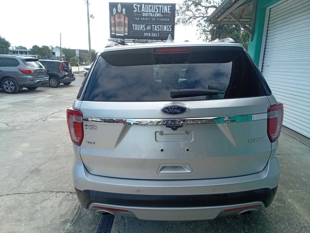 2017 Ford Explorer Image 15