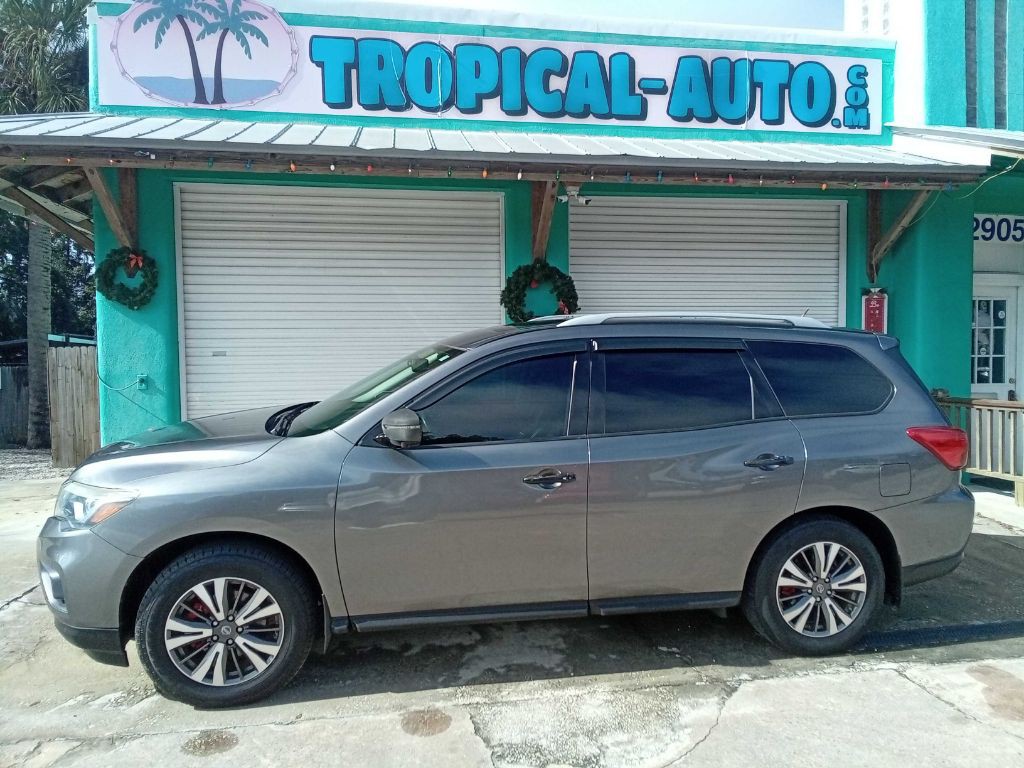 2017 Nissan Pathfinder Image 3