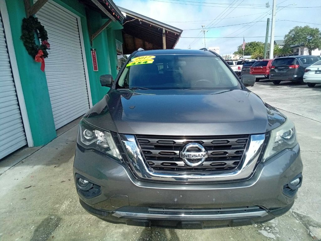 2017 Nissan Pathfinder Image 6