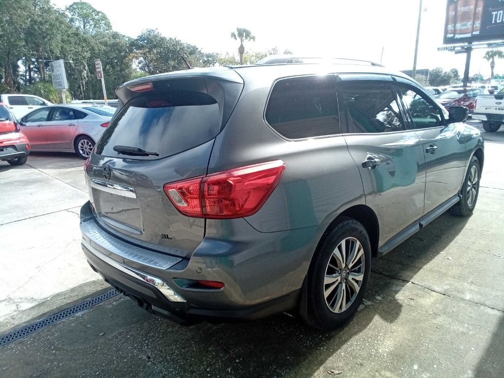 2017 Nissan Pathfinder Image 9