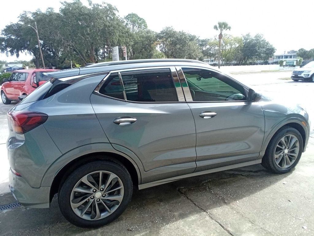 2021 Buick Enclave Image 12