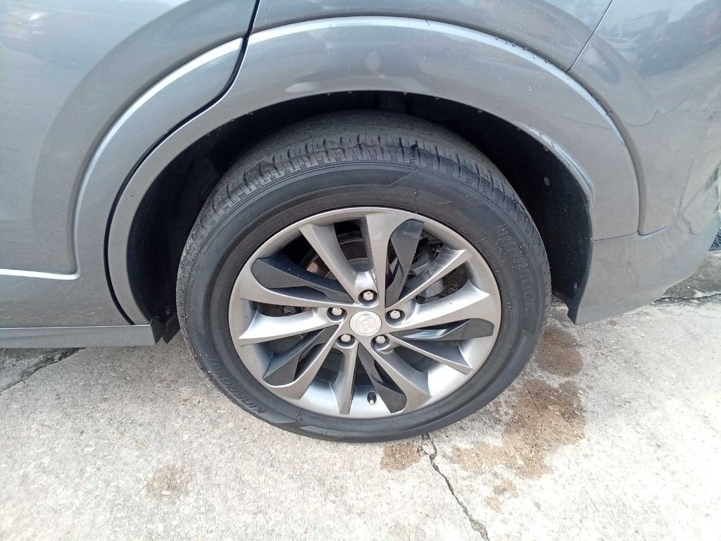 2021 Buick Enclave Image 24