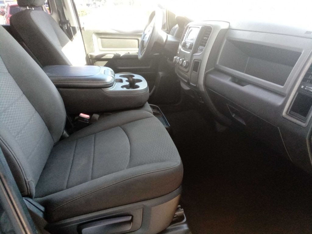 2018 RAM 1500 Image 15