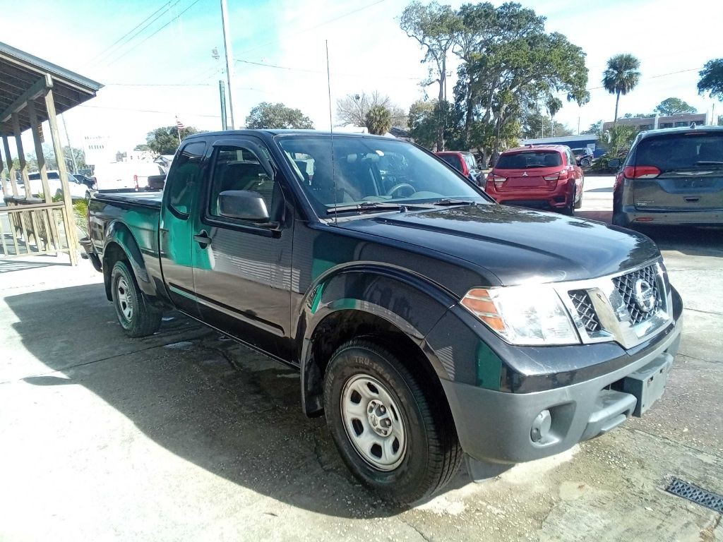 2017 Nissan Frontier Image 5