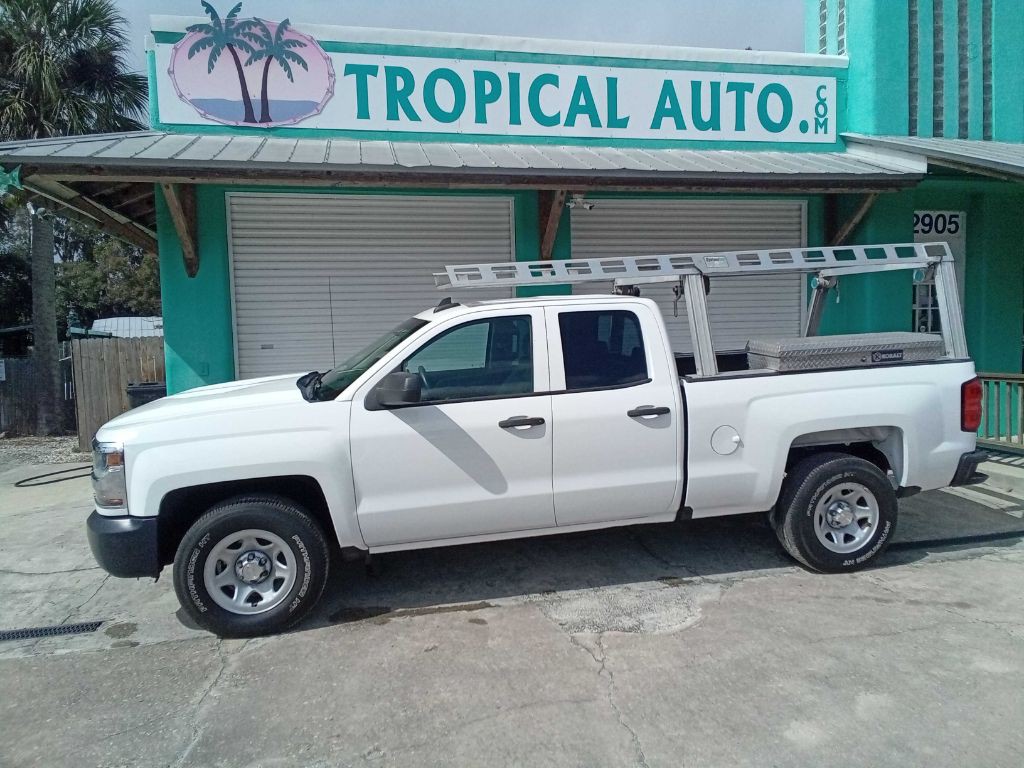 2017 Chevrolet Silverado 1500 Image 2
