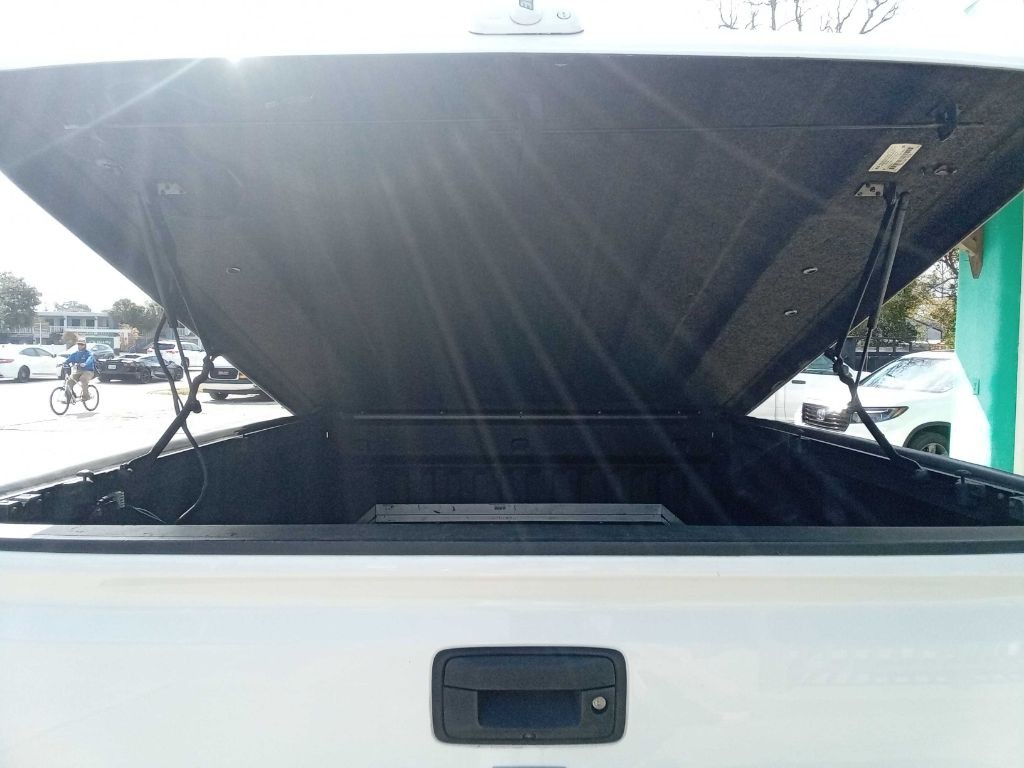 2016 Chevrolet Silverado 1500 Image 20