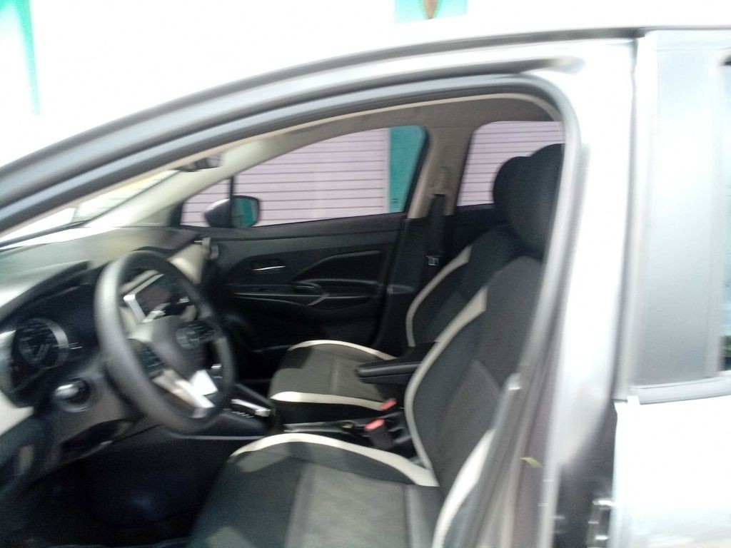 2020 Nissan Versa Image 5