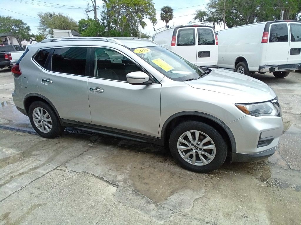 2018 Nissan Rogue Image 11