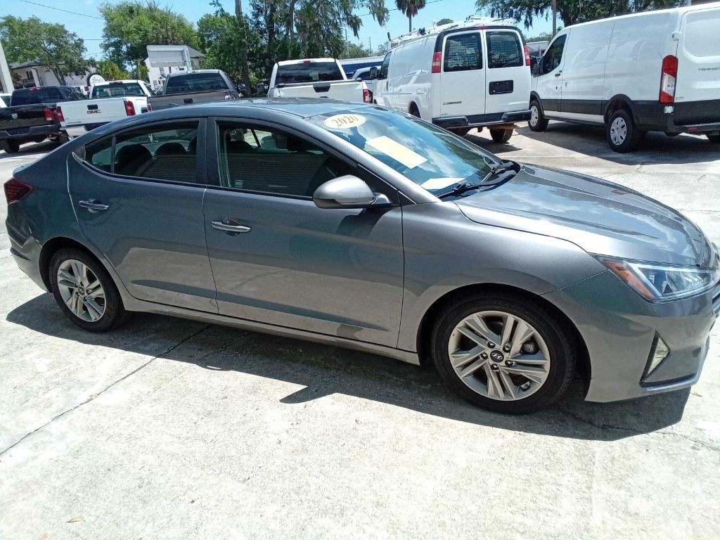 2020 Hyundai Elantra Image 11