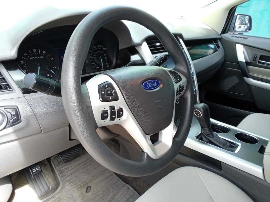 2014 Ford Edge Image 15