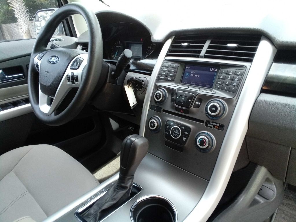 2014 Ford Edge Image 18