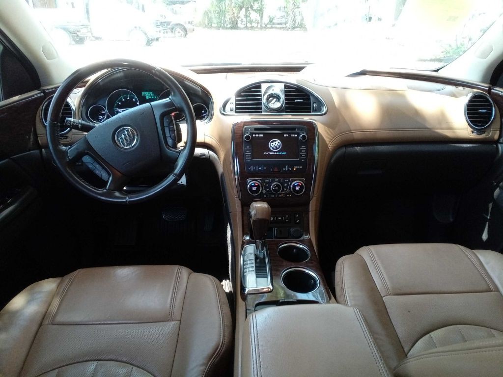 2017 Buick Enclave Image 14