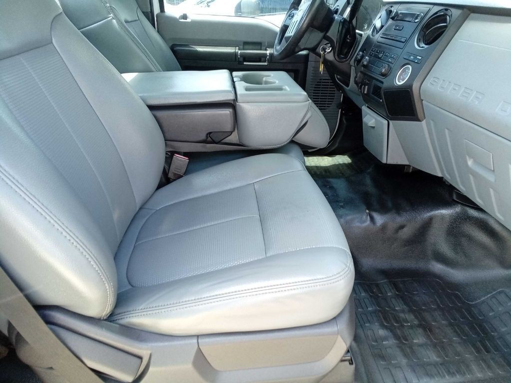 2015 Ford F-250 Image 10