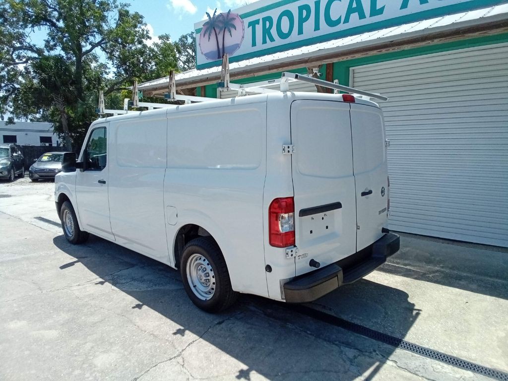 2017 Nissan NV Image 3