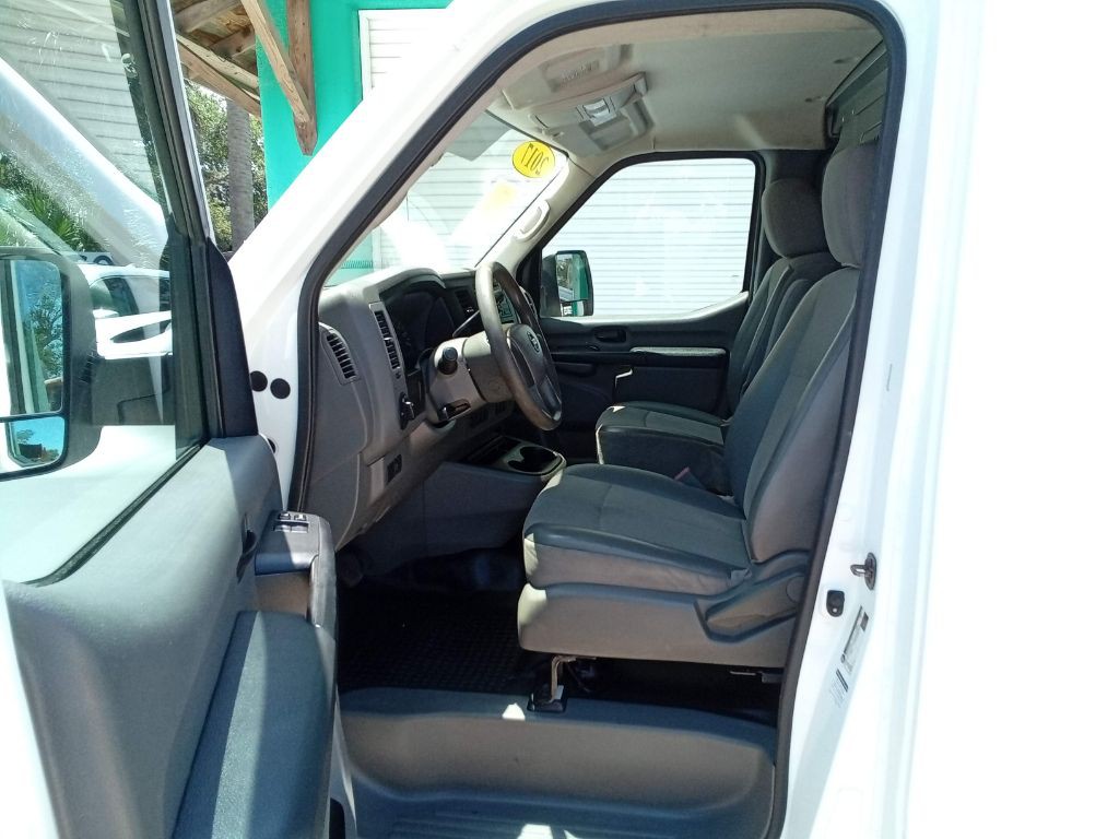 2017 Nissan NV Image 10