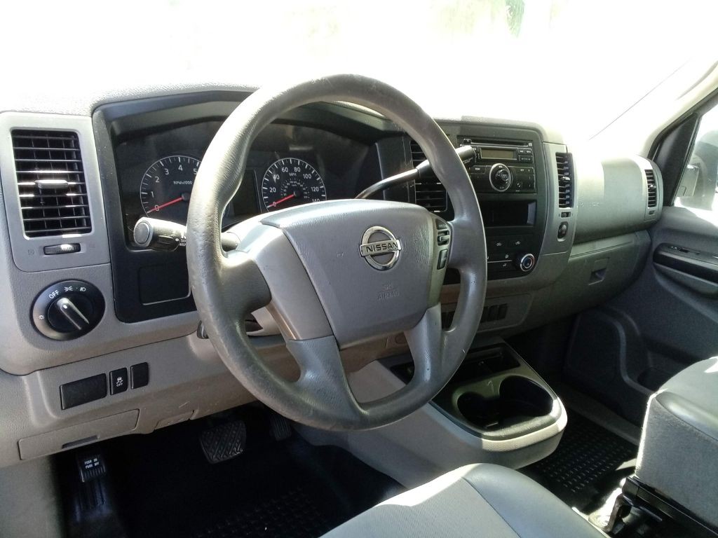2017 Nissan NV Image 12