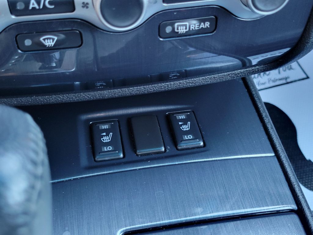 2012 Nissan Maxima Image 25