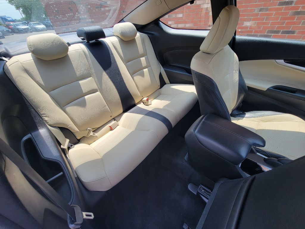 2015 Honda Accord Image 16