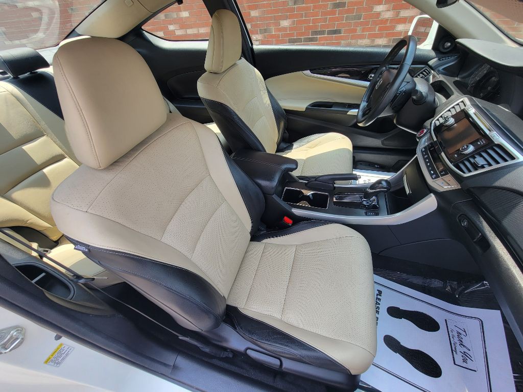 2015 Honda Accord Image 17